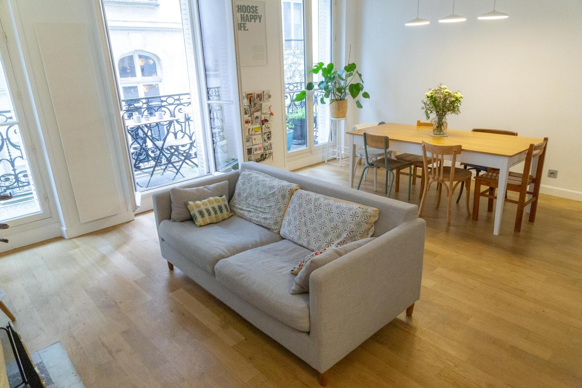 Sunny And Charming Heart Of Appartamento Parigi